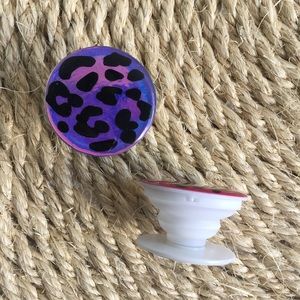 Handmade epoxy resin phone holder